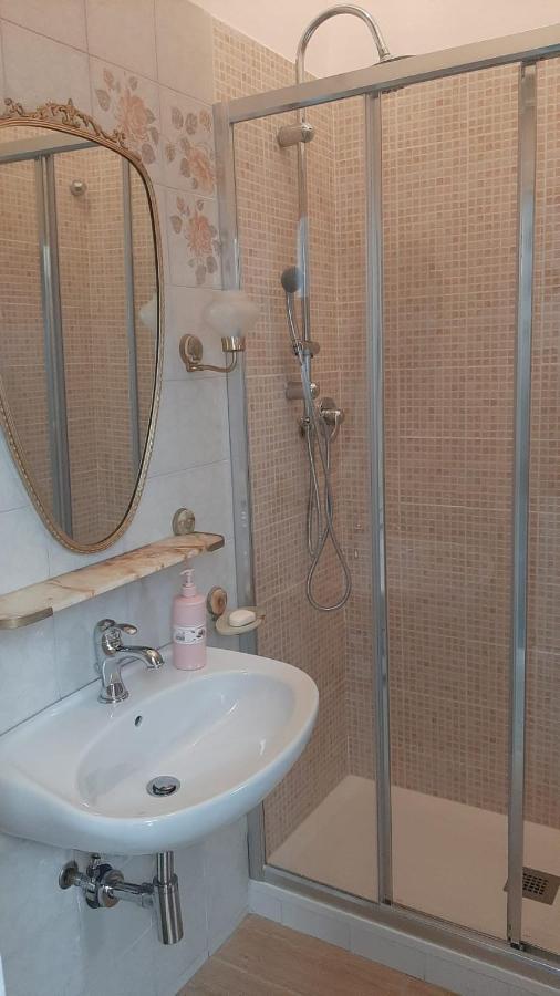Appartamento Casa Corso Colombo Savona Esterno foto